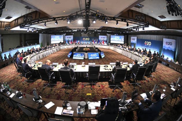 G20 Finance Ministers and Central Bank Governors Meeting In Asheville, North Carolina ASHEVILLE, USA - SEPTEMBER 1: World leaders in finance take part in the second day of the G20 summit of the Finance Ministers and Central Bank Governors Meeting at the Omni Grove Park Inn in Asheville, NC, United States on September 01, 2026. US Treasury Secretary Scott Bessent is hosting a two-day meeting of the Group of 20 world leaders in finance. Peter Zay Anadolu North Carolina United States. Editorial use only. Please get in touch for any other usage.  Copyright: x2026xAnadoluxPeterxZayx