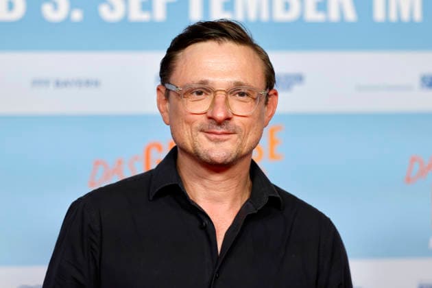 Schauspieler Florian Lukas bei der NRW-Premiere von Das gewisse Etwas im Cinedom-Kino in Köln. Köln, 01.09.2026 NRW Deutschland *** Actor Florian Lukas at the NRW premiere of *Das gewisse Etwas* at the Cinedom Cinema in Cologne, Cologne, September 1, 2026, NRW, Germany Copyright: xChristophxHardtx
