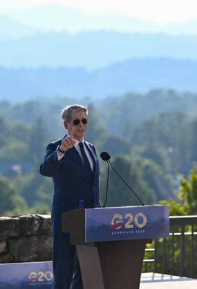 US Treasury Secretary Scott Bescent ASHEVILLE, USA - SEPTEMBER 1: US Treasury Secretary Scott Bescent holds a press conference at the conclusion of the G20 Summit of Finance Ministers and Central Bank Governors at the Omni Grove Park Inn in Asheville NC, United States on September 01, 2026 Peter Zay Anadolu North Carolina United States. Editorial use only. Please get in touch for any other usage.  Copyright: x2026xAnadoluxPeterxZayx