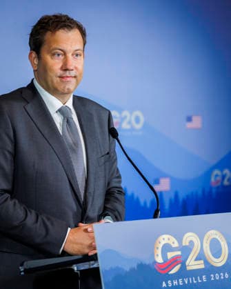 News Bilder des Tages #2 Lars Klingbeil, Bundesminister der Finanzen, aufgenommen waehrend einer Pressekonferenz im Rahmen des G-20 Treffens der Finanzministerinnen und Finanzminister sowie Notenbankgouverneurinnen und Notenbankgouverneuren. Asheville, 01.09.2026. Fotografiert im Auftrag des Bundesministeriums der Finanzen. Asheville United States of America *** Lars Klingbeil, Federal Minister of Finance, photographed during a press conference at the G20 meeting of finance ministers and central bank governors in Asheville, September 1, 2026 Photographed on behalf of the Federal Ministry of Finance, Asheville, United States of America Copyright: xAmreixSchulz BMFx