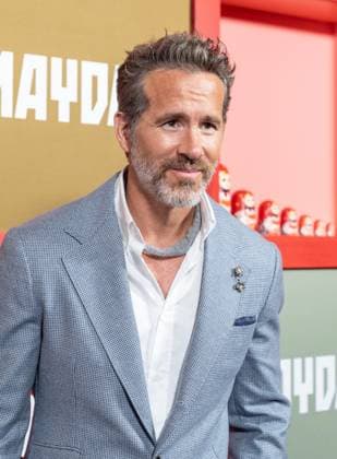 September 1, 2026, Bronx, New York, USA: Ryan Reynolds wearing suit by Brunello Cucinelli attends premiere of Apple TV Original Films Mayday at AMC Lincoln Square in New York, NY on September 1, 2026. Bronx USA - ZUMAr339 20260901_znp_r339_050 Copyright: xLevxRadinx