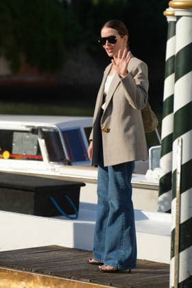 Claire Foy arriving ahead of the 83rd Venice International Film Festival on September 1, 2026, in Venice, Italy. Lucia Sabatelli, Bestimage, Venice, Italy  Copyright: xLuciaxSabatellix xBestimagexLuciaxSabatellix xBestimagex