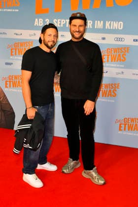 ABB GEWISSEETWAS- Maurice Gajda , Mitch Gajda zu Gast auf dem roten Teppich bei der NRW Kino Film Premiere Das gewisse Etwas im Kino Cinedom am 01.SEPTEMBER 2026 in Koeln NRW Deutschland *** ABB Das gewisse Etwas Maurice Gajda and Mitch Gajda appeared on the red carpet at the NRW Kino film premiere of Das gewisse Etwas at the Cinedom theater on September 1, 2026, in Cologne, North Rhine-Westphalia, Germany