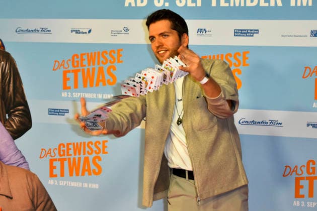 ABB GEWISSEETWAS- Alexander Straub zu Gast auf dem roten Teppich bei der NRW Kino Film Premiere Das gewisse Etwas im Kino Cinedom am 01.SEPTEMBER 2026 in Koeln NRW Deutschland *** ABB Das gewisse Etwas Alexander Straub makes a guest appearance on the red carpet at the NRW Kino film premiere of Das gewisse Etwas at the Cinedom cinema on September 1, 2026, in Cologne, North Rhine-Westphalia, Germany