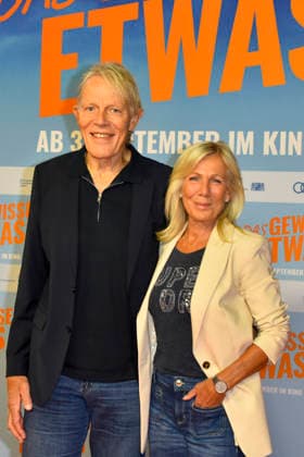ABB GEWISSEETWAS- Alexander von der Groeben, Ulrike von der Groeben Ehepaar zu Gast auf dem roten Teppich bei der NRW Kino Film Premiere Das gewisse Etwas im Kino Cinedom am 01.SEPTEMBER 2026 in Koeln NRW Deutschland *** ABB Das gewisse Etwas Alexander von der Groeben and Ulrike von der Groeben, a married couple, attended the red carpet event for the NRW Kino film premiere of Das gewisse Etwas at the Cinedom theater on September 1, 2026, in Cologne, North Rhine-Westphalia, Germany