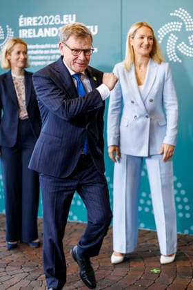 Johann Wadephul (CDU), Bundesaussenminister, nimmt am Gymnich-Treffen der Aussenminister der EU teil. Hier mit der Hohen Vertreterin fuer Aussen- und Sicherheitspolitik, Kaja Kalla, und der Aussenministerin von Irland, Helen McEntee (r) Wicklow, 02.09.2026. Fotografiert im Auftrag des Auswaertigen Amtes Wicklow Irland Copyright: xThomasxImox
