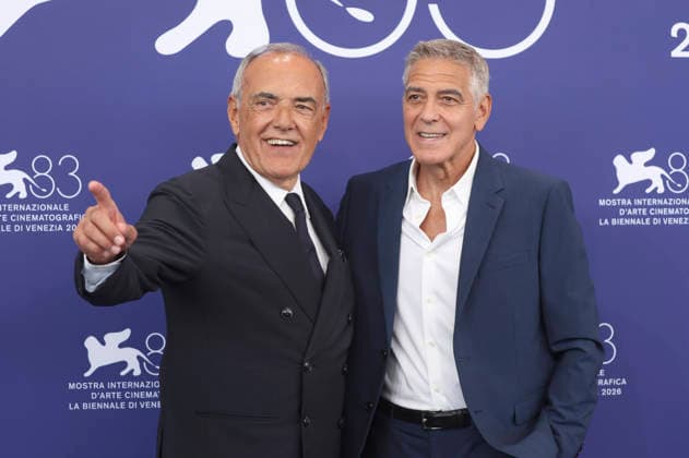 Alberto Barbera und George Clooney beim Photocall anlässlich der Verleihung des Goldenen Löwen für das Lebenswerk auf der Biennale di Venezia 2026 83. Internationale Filmfestspiele von Venedig im Palazzo del Casino. Venedig, 02.09.2026