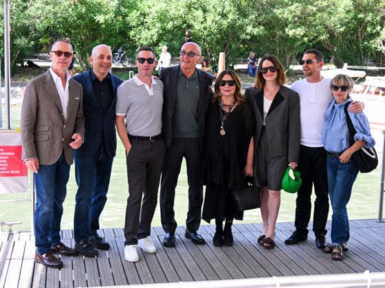 IPA88028826 - Venice, 83rd Venice International Film Festival 2026 Day 1 Arrivals at the Excelsior Hotel pier. Pictured: Guy Pearce, Claire Foy, Jack O Connell, and director Danny Boyle with the cast of *Ink*  Copyright: xManuelexMangiarottix xPoolxPhotoxEventsx08x 88028826