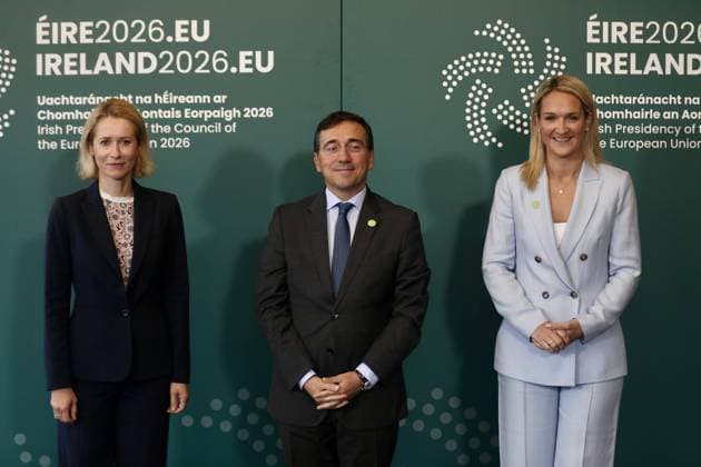 Informal Meeting of EU Foreign Affairs Ministers (Gymnich) in Ireland WICKLOW, IRELAND - SEPTEMBER 2: EU foreign policy chief Kaja Kallas (L), Irish Foreign Minister Helen McEntee (R) and Spanish Foreign Minister Jose Manuel Albares pose for a family photo during the informal meeting of EU foreign ministers, known as the Gymnich meeting, in Wicklow, Ireland, on September 2, 2026. Mostafa Darwish Anadolu Wicklow Ireland. Editorial use only. Please get in touch for any other usage.  Copyright: x2026xAnadoluxMostafaxDarwishx