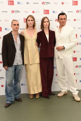 IPA88032854 - Venice, Photocall for the film *My Notes on Mars*; pictured: Atanaz Babinchak, Mackenzie Davis, Lili Horvat, Rupert Friend  Copyright: xFRANCESCAxVIECELIx xFrancescaxViecelix 88032854