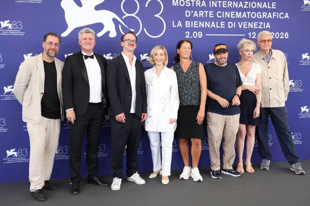 Jonas Dornbach, Marta Donzelli, Kristina Börjeson, Gregorio Paonessa, Samanta Antonnicola mit Team beim Photocall zum Kinofilm Das Mädchen mit der Leica La ragazza con la Leica The Girl with the Leica auf der Biennale di Venezia 2026 83. Internationale Filmfestspiele von Venedig im Palazzo del Casino. Venedig, 02.09.2026