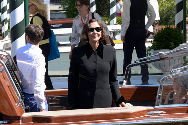 Maggie Gyllenhaal bei der Abfahrt der Jury am Pier des Hotels Excelsior auf der Biennale di Venezia 2026 83. Internationale Filmfestspiele von Venedig. Venedig, 02.09.2026