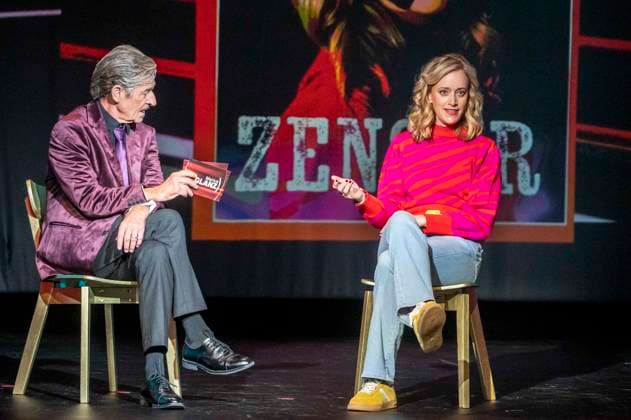 ABB SCHLOSSPARK- Max Tidof und Judith Richter Schauspieler Darsteller auf der Buehne in Maske und Kostuem bei der Szene Theaterprobe vom Theaterstueck PUTSCH - Anleitung zur Zerstoerung einer Demokratie im Schlosspark Theater am 0.SRPTEMBER 2026 in Berlin Berlin Deutschland