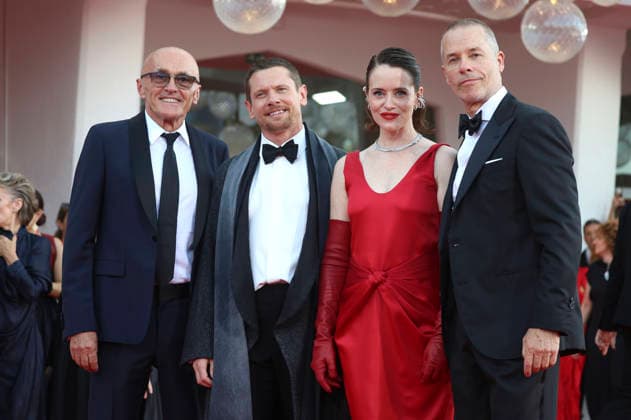 Danny Boyle, Jack O Connell, Claire Foy und Guy Pearce bei der Opening Ceremony mit der Premiere des Kinofilms Ink auf der Biennale di Venezia 2023 83. Internationale Filmfestspiele von Venedig im Palazzo del Cinema. Venedig, 02.09.2026