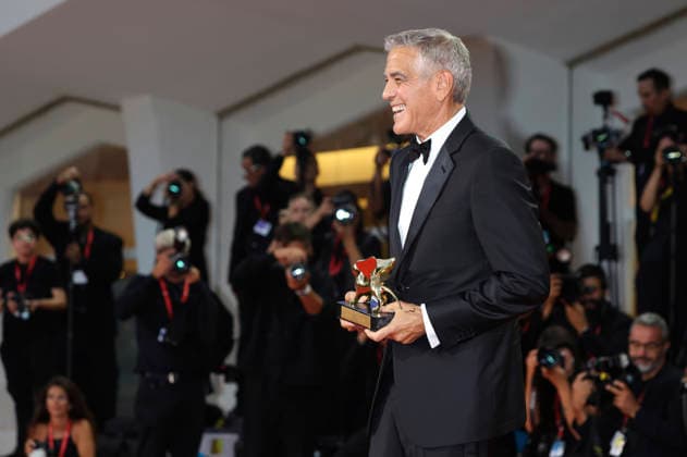 George Clooney mit den Goldenen Löwen für sein Lebenswerk auf der Biennale di Venezia 2023 83. Internationale Filmfestspiele von Venedig im Palazzo del Cinema. Venedig, 02.09.2026