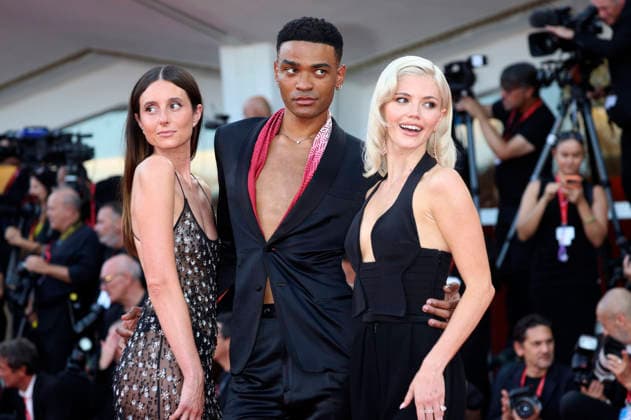 Mary Beth Barone, Owen Thiele und Hayes Warner bei der Opening Ceremony mit der Premiere des Kinofilms Ink auf der Biennale di Venezia 2023 83. Internationale Filmfestspiele von Venedig im Palazzo del Cinema. Venedig, 02.09.2026