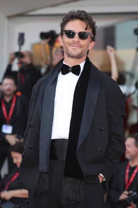 Jonathan Bailey bei der Opening Ceremony mit der Premiere des Kinofilms Ink auf der Biennale di Venezia 2023 83. Internationale Filmfestspiele von Venedig im Palazzo del Cinema. Venedig, 02.09.2026