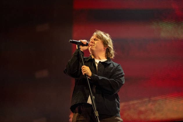 Der schottische Sänger Lewis Capaldi bei seinem Auftritt beim Superbloom im Olympiapark in München. München Olympiapark Bayern Deutschland