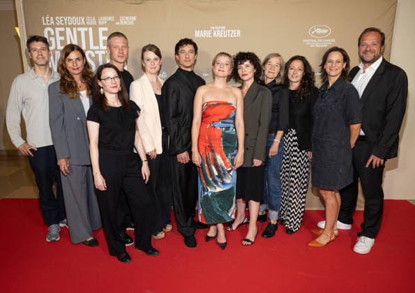Premiere GENTLE MONSTER Marie Kreutzer Jella Haase Laurence Rupp Alexander Glehr Johanna Scherz Janine Jackowski Alex Roehl (MBB) Jan Rost (Delphi) Alamode Anton Rubtsov Judith Kaufmann Ulrike Kofler Myrna Wolff Katrin Rönicke (Moderation) Premiere von GENTLE MONSTER im Delphi Filmpalast Kino in Berlin Copyright: xEventpressx