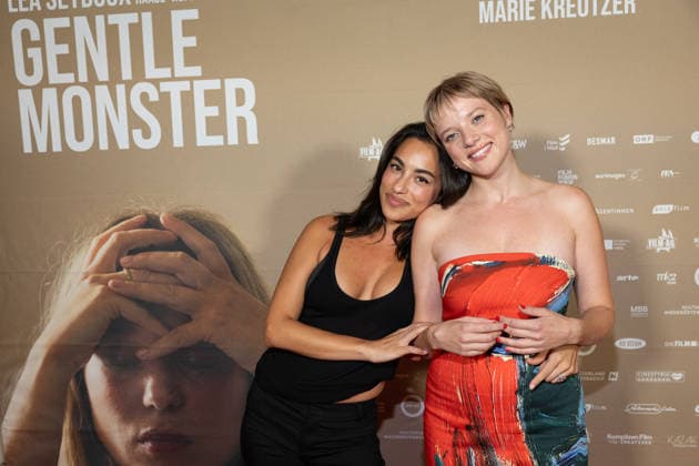 Premiere GENTLE MONSTER Gizem Emre Jella Haase Premiere von GENTLE MONSTER im Delphi Filmpalast Kino in Berlin Copyright: xEventpressx