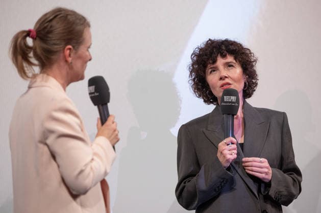 Premiere GENTLE MONSTER Bühnenpräsentation Q&A Marie Kreutzer Jella Haase Laurence Rupp Und Moderatorin Katrin Rönicke Premiere von GENTLE MONSTER im Delphi Filmpalast Kino in Berlin Copyright: xEventpressx
