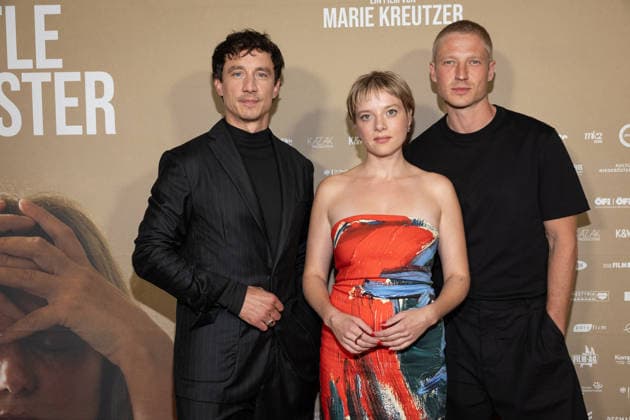 Premiere GENTLE MONSTER Jella Haase Laurence Rupp Anton Rubtsov Premiere von GENTLE MONSTER im Delphi Filmpalast Kino in Berlin Copyright: xEventpressx