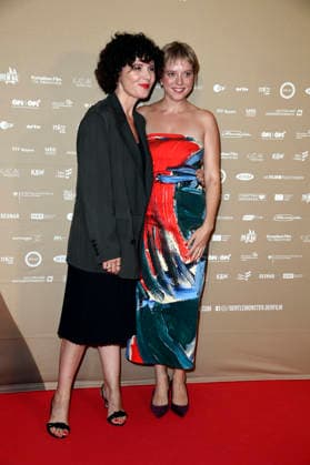 Marie Kreutzer und Jella Haase bei der Premiere des Gentle Monster im Delphi Filmpalast. Berlin, 02.09.2026