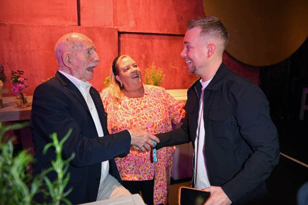 Werner Hansch, Kathy Kelly, Udo Bönstrup (Hendrik Nitsch) beim PROMI BIG BROTHER REVEAL EVENT 2026 im Capitol Theater in Düsseldorf am 02.09.2026