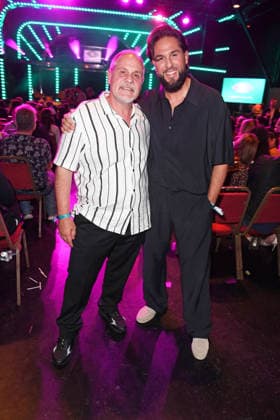 Maurice Dziwak mit Vater Frank Dziwak beim PROMI BIG BROTHER REVEAL EVENT 2026 im Capitol Theater in Düsseldorf am 02.09.2026