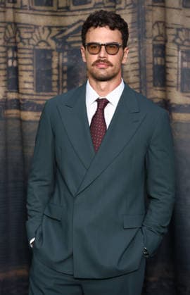 The Gentlemen Season Two World Premiere at Guildhall in London - 02 Sep 2026 Theo James attends The Gentlemen Season Two World Premiere at Guildhall. London United Kingdom Copyright: xFredxDuvalx xSOPAxImagesx FD_The_Gentlemen_10