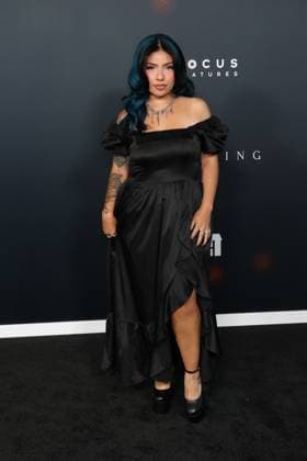 LOS ANGELES, CALIFORNIA - SEPTEMBER 02: Kenia Davalos attends the Los Angeles premiere of Focus Features The Uprising at DGA Theater Complex on September 02, 2026 Credit: USA - ZUMAa123 20260902_zaa_a123_015 Copyright: xAdMediax