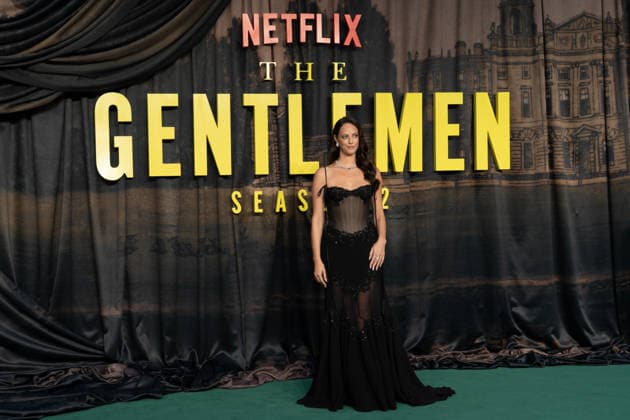 Entertainment Bilder des Tages #2 IPA88053566 - Kaya Scodelario arrives at the premiere of The Gentlemen Season 2 in London  Copyright: xx xCristinaxMasseix 88053566