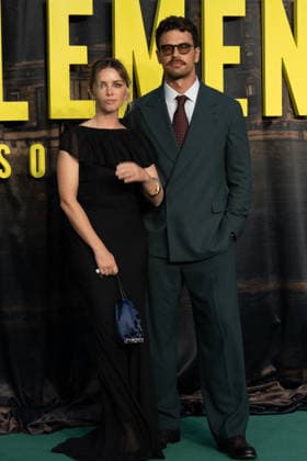 IPA88053549 - Theo James and a guest arrive at the premiere of The Gentlemen Season 2 in London  Copyright: xx xCristinaxMasseix 88053549