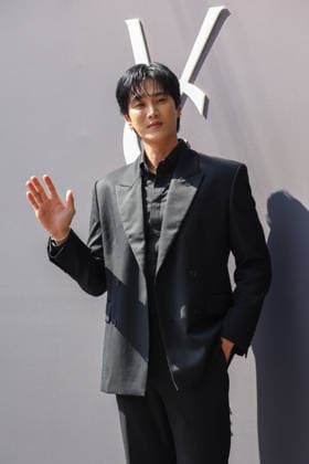 South Korean stars attend opening of YSL Beauty store in Seoul South Korean actor Ahn Bo-hyun poses for photos during a photocall for the opening of the Saint Laurent Beauty boutique in Seongsu, Seoul, South Korea, on September 03, 2026. Seoul South Korea  Copyright: xMatrixxImagesx xJungxUi-Chelx