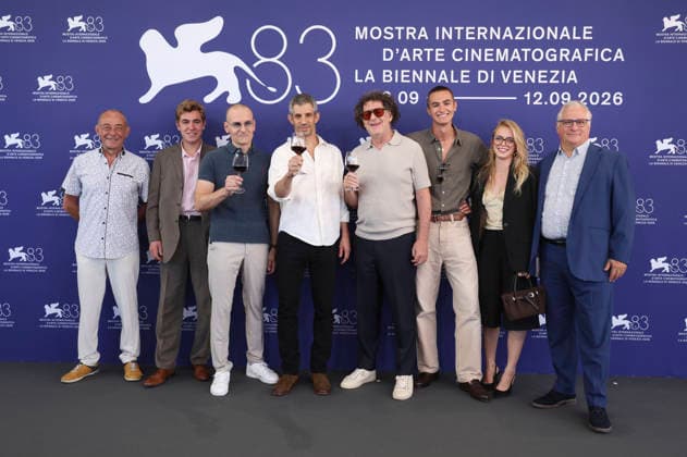 Enzo Ferraroli, Gregory Kershaw, Michael Dweck,Celeste Kalis und Team beim Photocall zum Kinofilm Burgundy auf der Biennale di Venezia 2026 83. Internationale Filmfestspiele von Venedig im Palazzo del Casino. Venedig, 03.09.2026