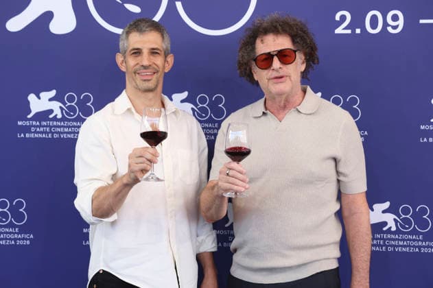Gregory Kershaw und Michael Dweck beim Photocall zum Kinofilm Burgundy auf der Biennale di Venezia 2026 83. Internationale Filmfestspiele von Venedig im Palazzo del Casino. Venedig, 03.09.2026