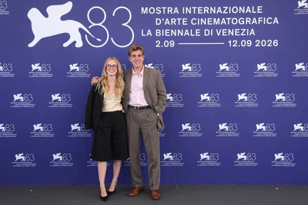 Celeste Kalis und Enzo Ferraroli beim Photocall zum Kinofilm Burgundy auf der Biennale di Venezia 2026 83. Internationale Filmfestspiele von Venedig im Palazzo del Casino. Venedig, 03.09.2026