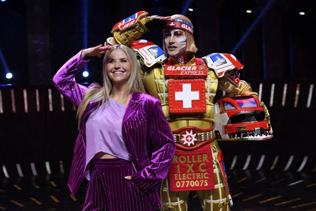 Starlight Express am 03.09.2026 im Starlight Express Theater in Bochum Die Entertainerin Beatrice Egli präsentiert den Charakter Ticktack ( Tom Rowland ), der den legendären Schweizer Glacier Express verkörpert.