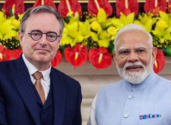 News Bilder des Tages PM Modi with Belgium PM Bart De Wever During Bilateral Talks in New Delhi New Delhi, Sep 03 (ANI): Prime Minister Narendra Modi with Belgium Prime Minister Bart De Wever during their bilateral talks at Hyderabad House, in New Delhi on Thursday. (Narendra Modi Photo Gallery ANI Photo) New Delhi Delhi India Copyright: xANIx ANI_20260903056