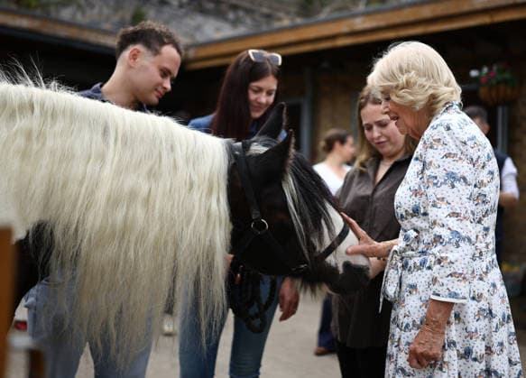 Queen Camilla visits Ebony Horse Club Britain s Queen Camilla meets with members of staff and volunteers during her visit to the Ebony Horse Club in south London on September 3, 2026, to mark the youth charity and community riding centre s 30th anniversary., Credit:HENRY NICHOLLS PA ROTA - B68 Avalon United Kingdom, London  Copyright: xHENRYxNICHOLLSx xPAxROTAx-xB68x xAvalonx 1130433022