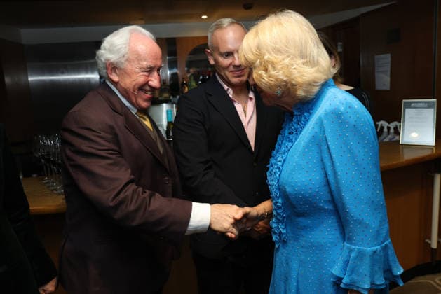 Queen Camilla Takes Part In Letters Live 2026 LONDON, ENGLAND - SEPTEMBER 03: Queen Camilla meets with Simon Callow and Robert Rinder during Letters Live 2026 at The Royal Festival Hall on September 03, 2026 in London, England., Credit:Chris Jackson PA ROTA - B68 Avalon United Kingdom, England, London, The Royal Festival Hall  Copyright: xChrisxJacksonx xPAxROTAx-xB68x xAvalonx 1130491655