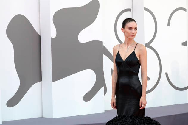 Rooney Mara bei der Premiere des Kinofilms Bucking Fastard auf der Biennale di Venezia 2023 83. Internationale Filmfestspiele von Venedig im Palazzo del Cinema. Venedig, 03.09.2026