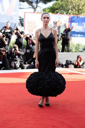 Bucking Fastard screening in Venice VENICE, ITALY - SEPTEMBER 03: Rooney Mara attends the Bucking Fastard Screening during the 83rd Venice International Film Festival at Sala Grande on September 03, 2026 in Venice, Italy. CAP KA Kristina Afanasyeva Venice ITALY Copyright: xKristinaxAfanasyeva CapitalxPictx