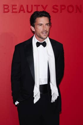 IPA88088146 - Venice, 83rd Venice International Film Festival - The photocall for the Armani Beauty Dinner event at the Giardini Reali. Pictured: Jonathan Bailey (British actor)  Copyright: xAlessandroxBremecx xx 88088146