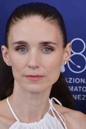 83rd Venice Film Festival Photocall 83rd Venice Film Festival Venice International Film Festival Bucking Fastard Photocall Rooney Mara awaits the Bucking Fastard Photocall Photos by Thomas Bohlen Starface 459366 September 3, 2026 Venice, Italy  Copyright: xThomasxBohlenx STAR_459366_140