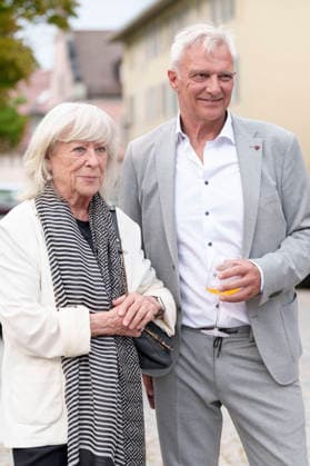 Margarethe von Trotta und Matthias Helwig bei der Eröffnung vom 20. Fünf Seen Filmfestival 2026 in der Schlossberghalle. Starnberg, 03.09.2026