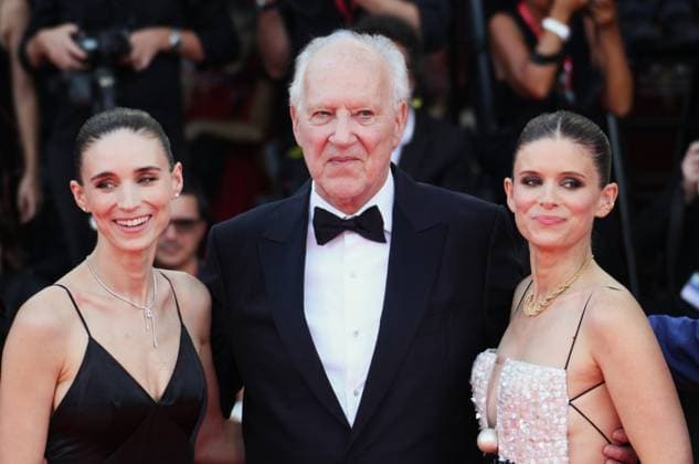 Filmfestival Venedig, Italien. September 3, 2026, Venice Lido, Veneto, Italy. Rooney Mara, Werner Herzog and Kate Mara during the Bucking Fastard - Red Carpet, during the 83rd Venice Film Festival at Venezia Lido.