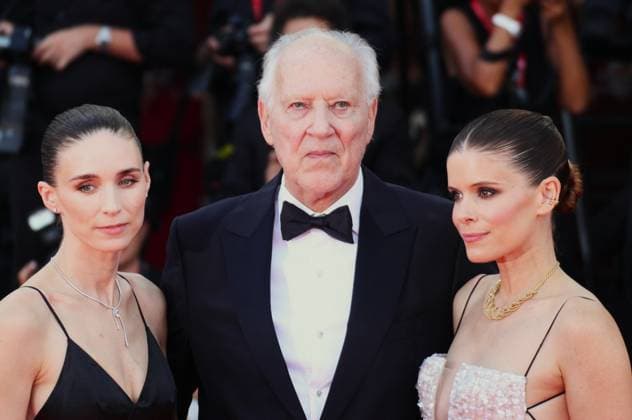 Filmfestival Venedig, Italien. September 3, 2026, Venice Lido, Veneto, Italy. Rooney Mara, Werner Herzog and Kate Mara during the Bucking Fastard - Red Carpet, during the 83rd Venice Film Festival at Venezia Lido.