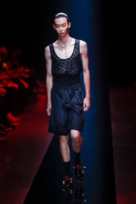 September 4, 2026, Tokyo, Japan: A model wearing fashion brand WISHARAWISH walks down the runway during the Rakuten Fashion Week TOKYO 2027 Spring Summer Collection. The fashion week runs from August 31 to September 5. Tokyo Japan  - ZUMAm191 20260904_aap_m191_012 Copyright: xRodrigoxReyesxMarinx
