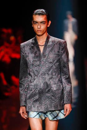 September 4, 2026, Tokyo, Japan: A model wearing fashion brand WISHARAWISH walks down the runway during the Rakuten Fashion Week TOKYO 2027 Spring Summer Collection. The fashion week runs from August 31 to September 5. Tokyo Japan  - ZUMAm191 20260904_aap_m191_025 Copyright: xRodrigoxReyesxMarinx